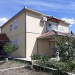 La Hacienda Dd